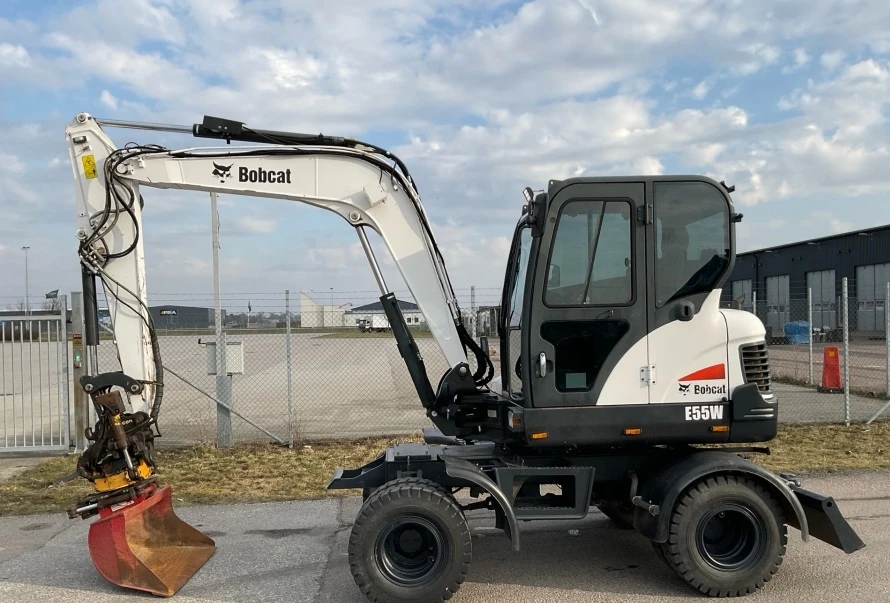 Багер Bobcat E55W, снимка 3 - Индустриална техника - 55898974