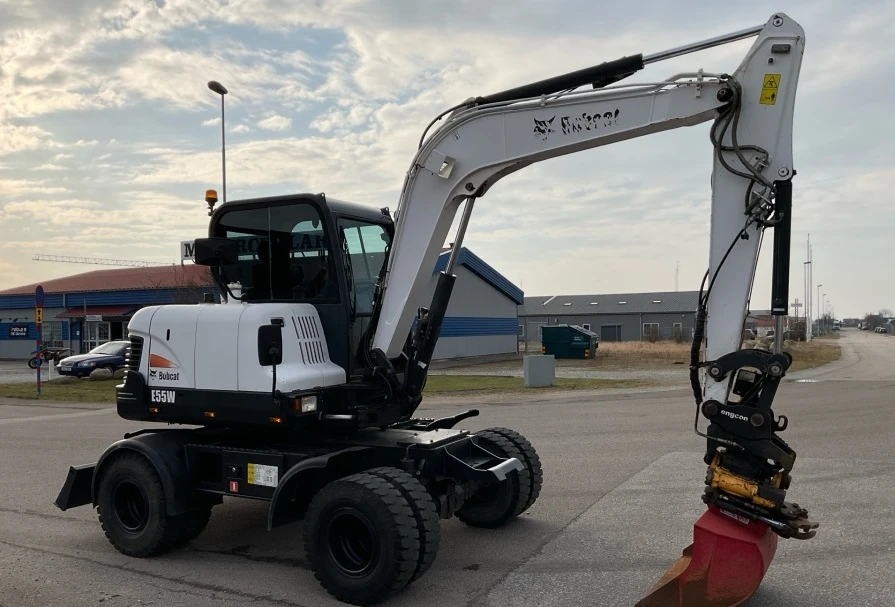 Багер Bobcat E55W, снимка 5 - Индустриална техника - 55898974