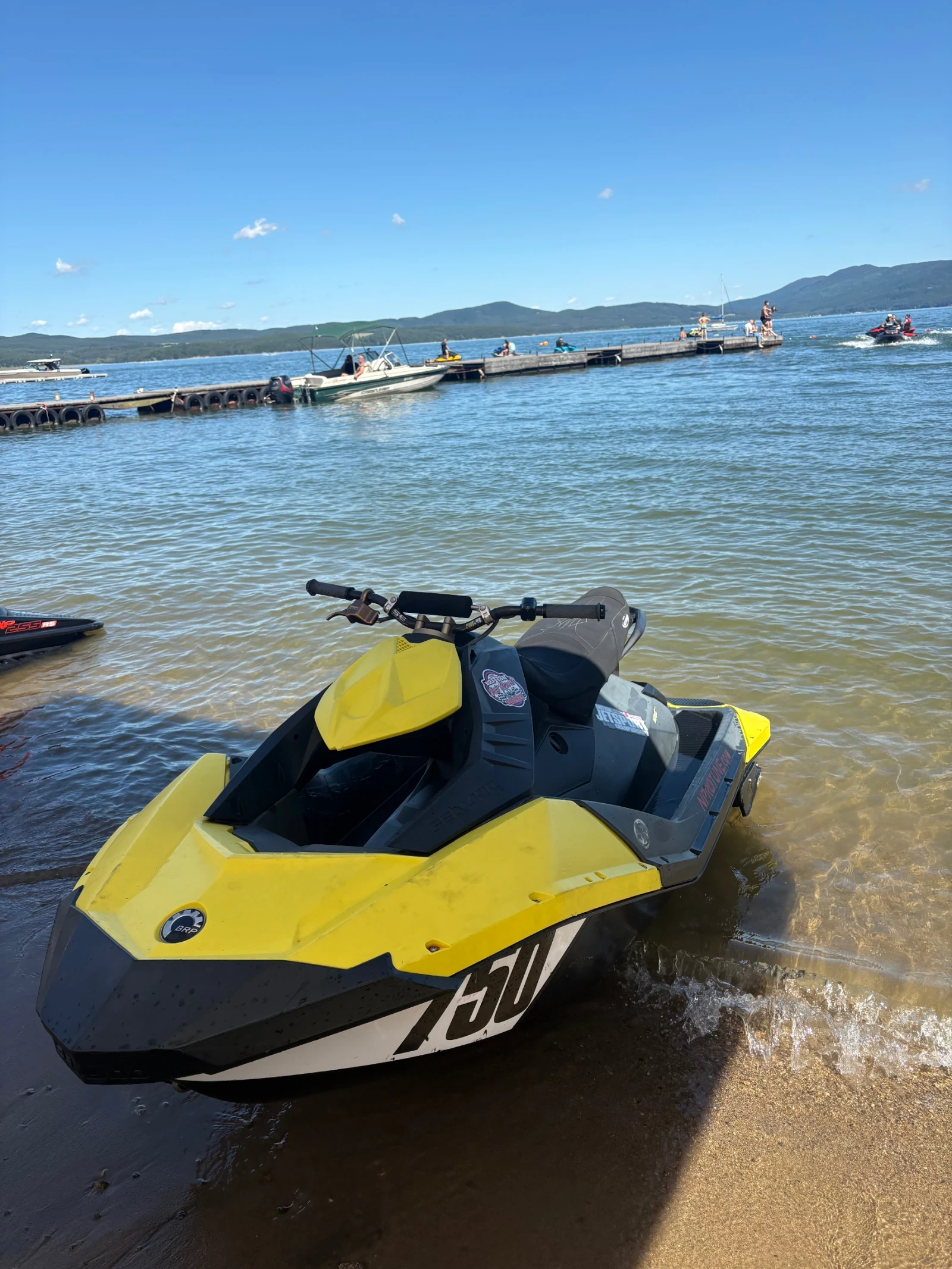 Джет Bombardier Sea Doo Spark