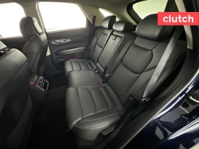 Genesis GV70 2.5T Select AWD, снимка 17