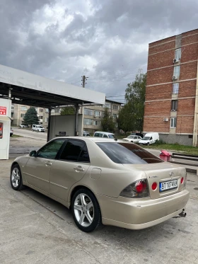 Обява за продажба на Lexus IS 200 Lexus is 200 2.0 бензин 155 коня 2005г Колата е в  ~4 500 лв. - изображение 2