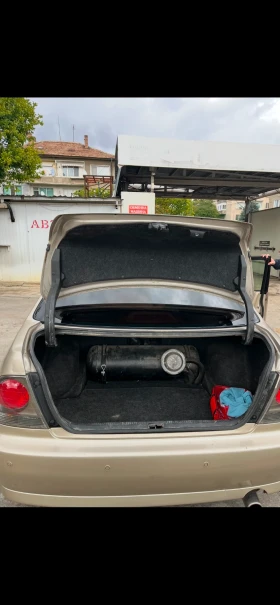 Обява за продажба на Lexus IS 200 Lexus is 200 2.0 бензин 155 коня 2005г Колата е в  ~4 500 лв. - изображение 8