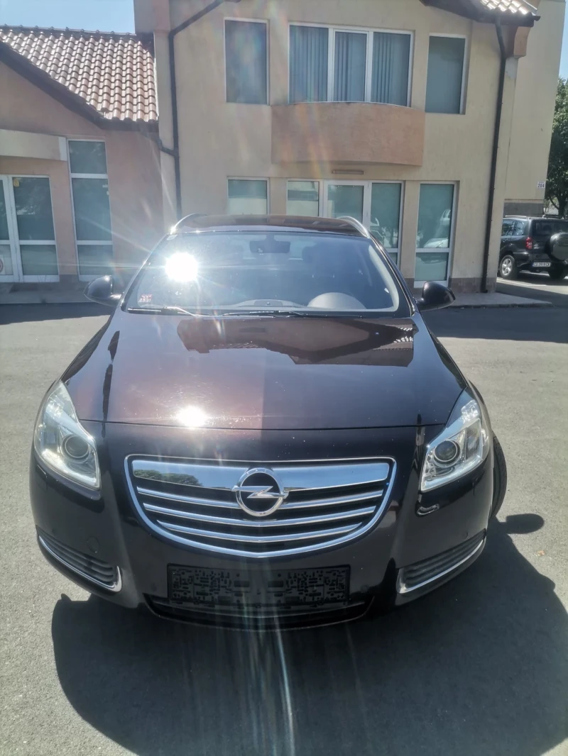 Opel Insignia Bi-Turbo4x4, снимка 1 - Автомобили и джипове - 47009231