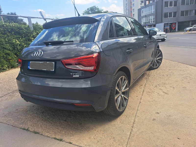 Audi A1 КАТО НОВА, снимка 5 - Автомобили и джипове - 47582887