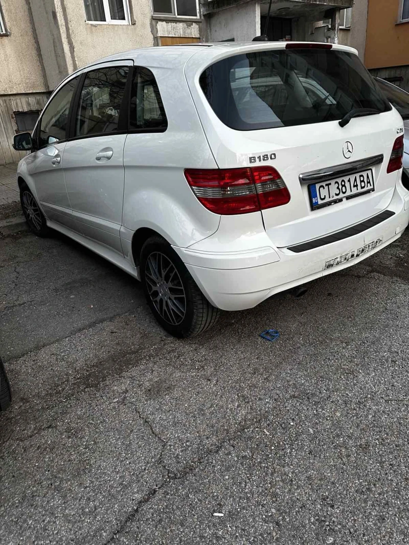 Mercedes-Benz B 180, снимка 3 - Автомобили и джипове - 48853097