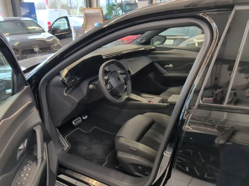 Peugeot 408 MHEV/145HP/PANO/360/NAVI/LED/AMBI/798v, снимка 10 - Автомобили и джипове - 52311044