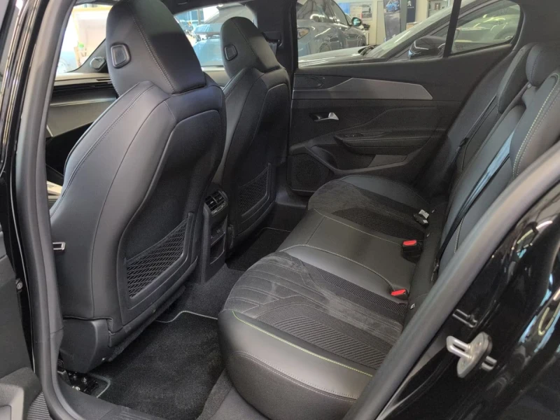 Peugeot 408 MHEV/145HP/PANO/360/NAVI/LED/AMBI/798v, снимка 12 - Автомобили и джипове - 52311044