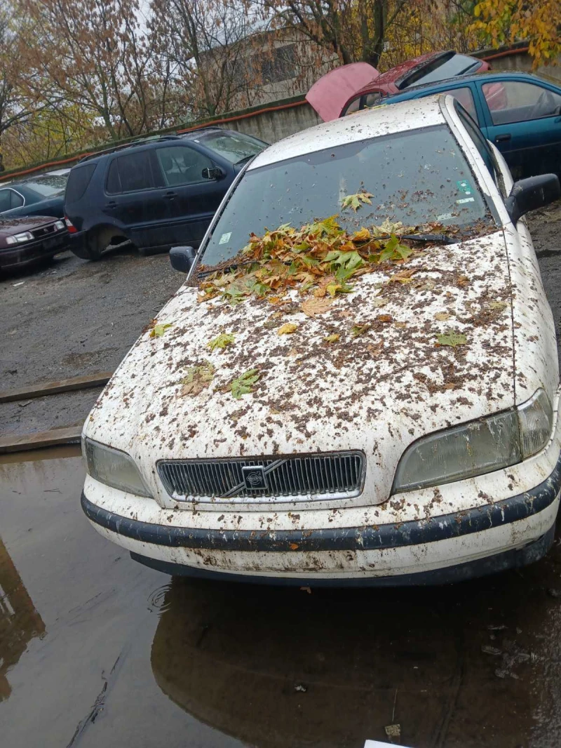 Volvo V40, снимка 3 - Автомобили и джипове - 52365913