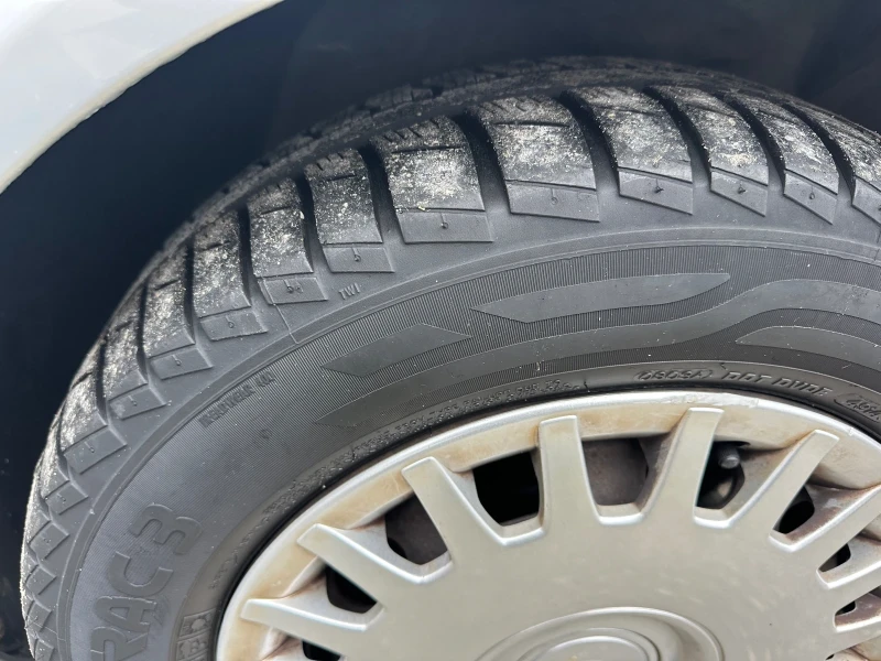 VW Golf 1.9 TDI-116 k.s.-6скорости, снимка 12 - Автомобили и джипове - 52703976