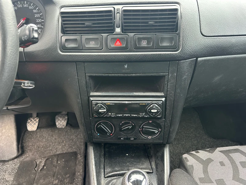 VW Golf 1.9 TDI-116 k.s.-6скорости, снимка 9 - Автомобили и джипове - 52703976