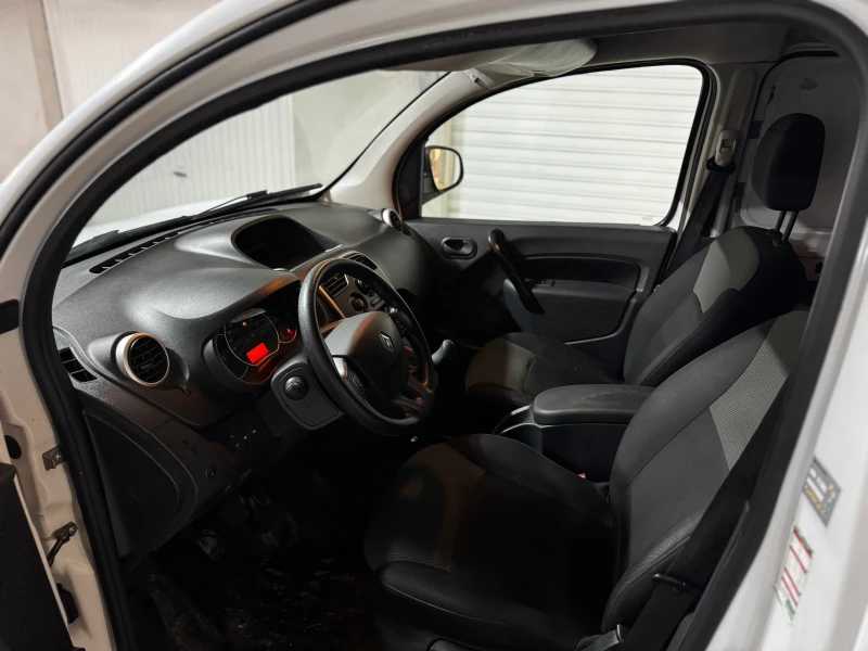 Renault Kangoo 1.5 dCi ЛИЗИНГ, снимка 7 - Автомобили и джипове - 52966271