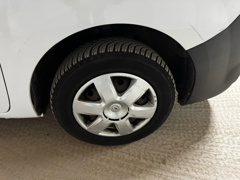 Renault Kangoo 1.5 dCi ЛИЗИНГ, снимка 11 - Автомобили и джипове - 52966271