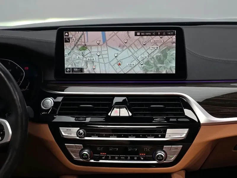 BMW 520 I M SPORTS, снимка 14 - Автомобили и джипове - 55118888