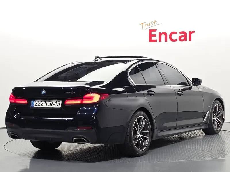 BMW 520 I M SPORTS, снимка 2 - Автомобили и джипове - 55118888