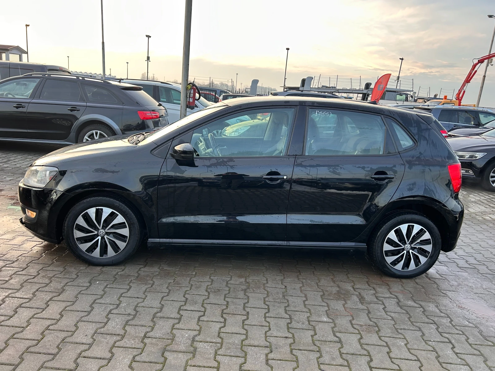 VW Polo 1.4TDI NAVI EURO 6 - изображение 9