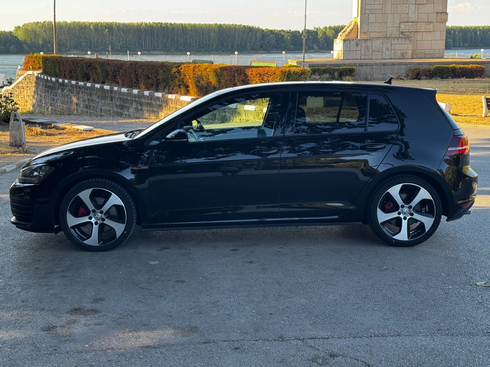 VW Golf  - изображение 8