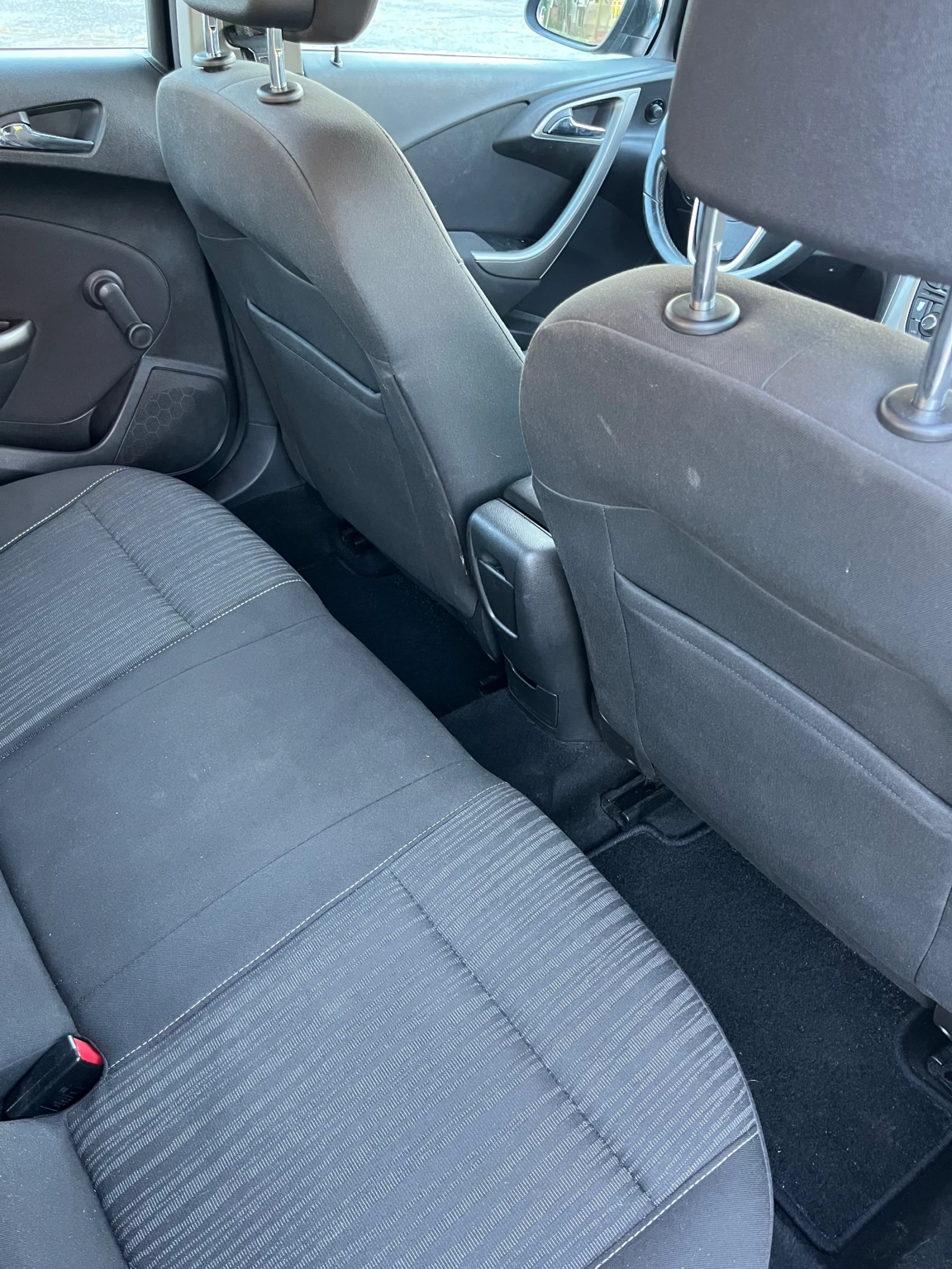 Opel Astra 1.4T 232000km - изображение 10