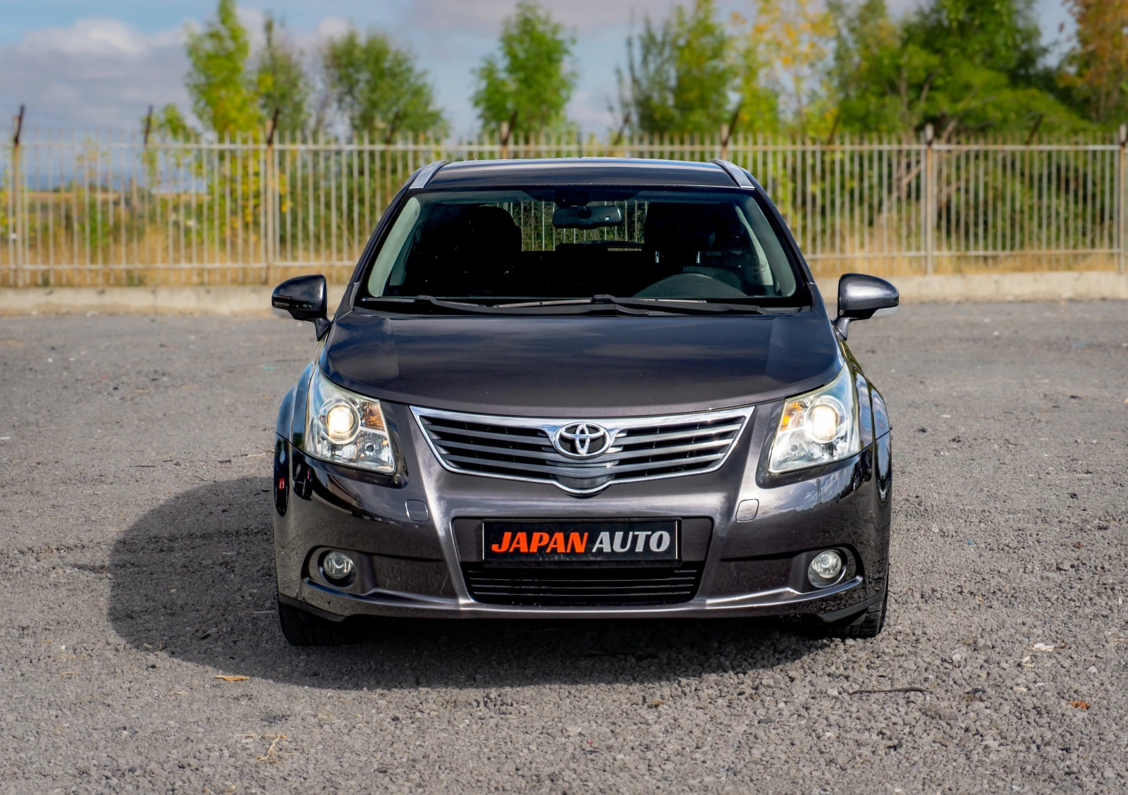Toyota Avensis 1.8 VVT-i Automatic | С ГАРАНЦИЯ!!! - изображение 2