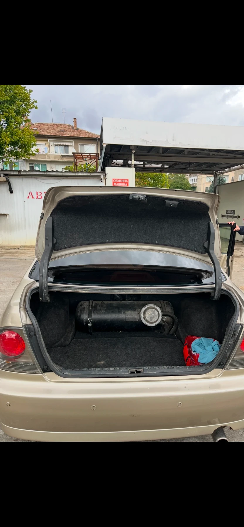 Lexus IS 200 Lexus is 200 2.0 бензин 155 коня 2005г Колата е в  - изображение 9
