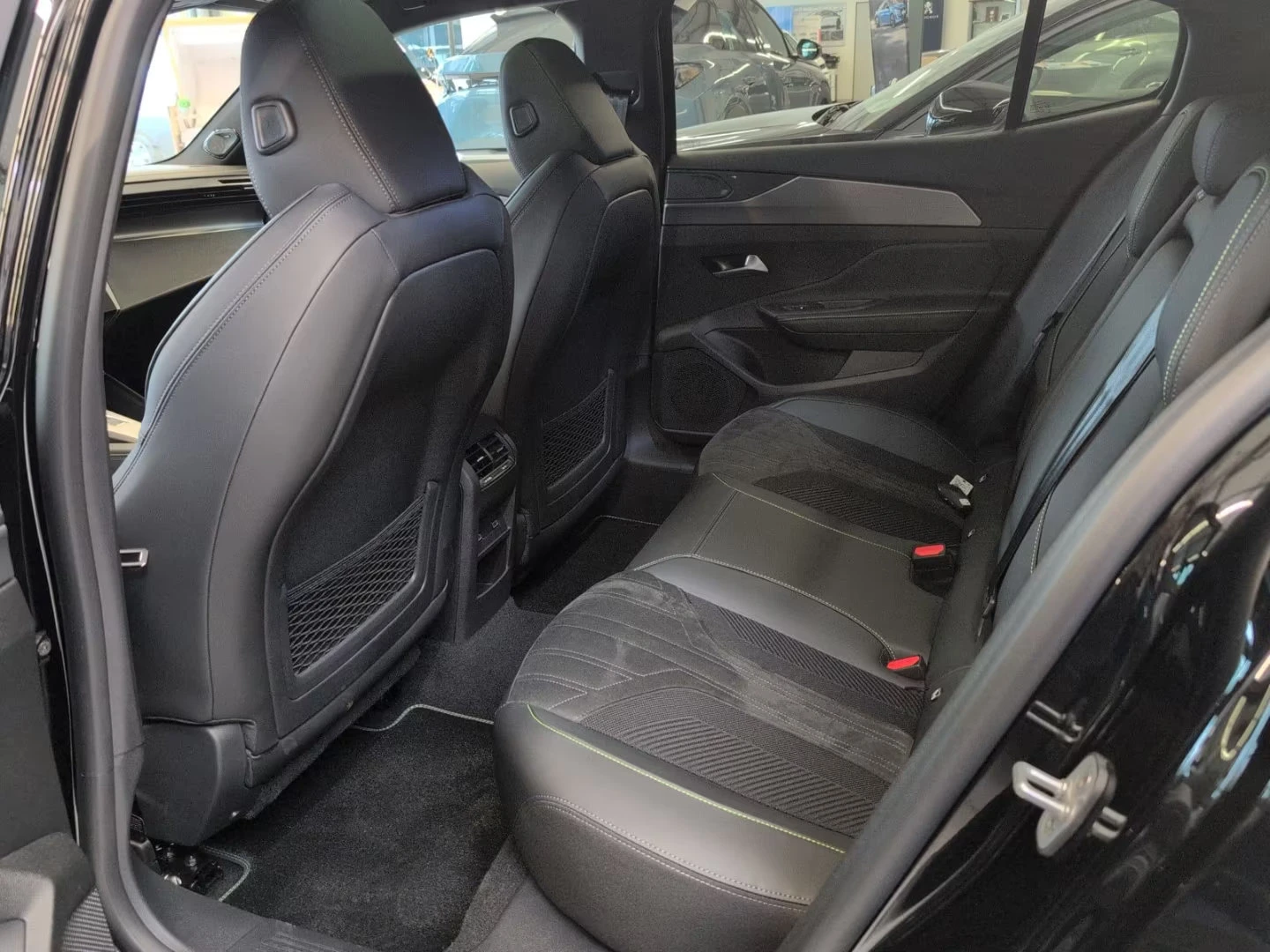 Peugeot 407 MHEV/145HP/PANO/360/NAVI/LED/AMBI/798v | Mobile.bg   12