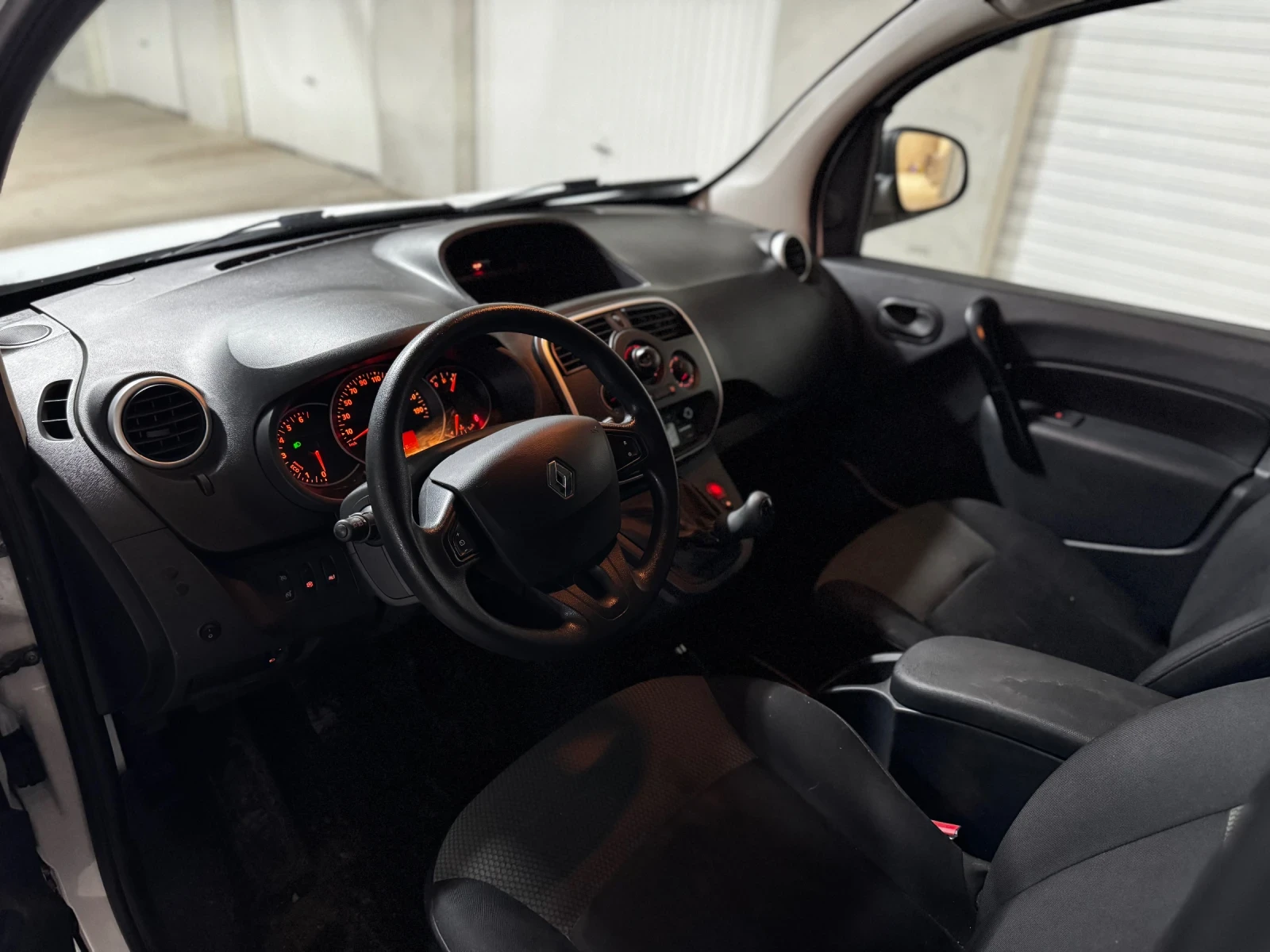 Renault Kangoo 1.5 dCi ЛИЗИНГ - изображение 8