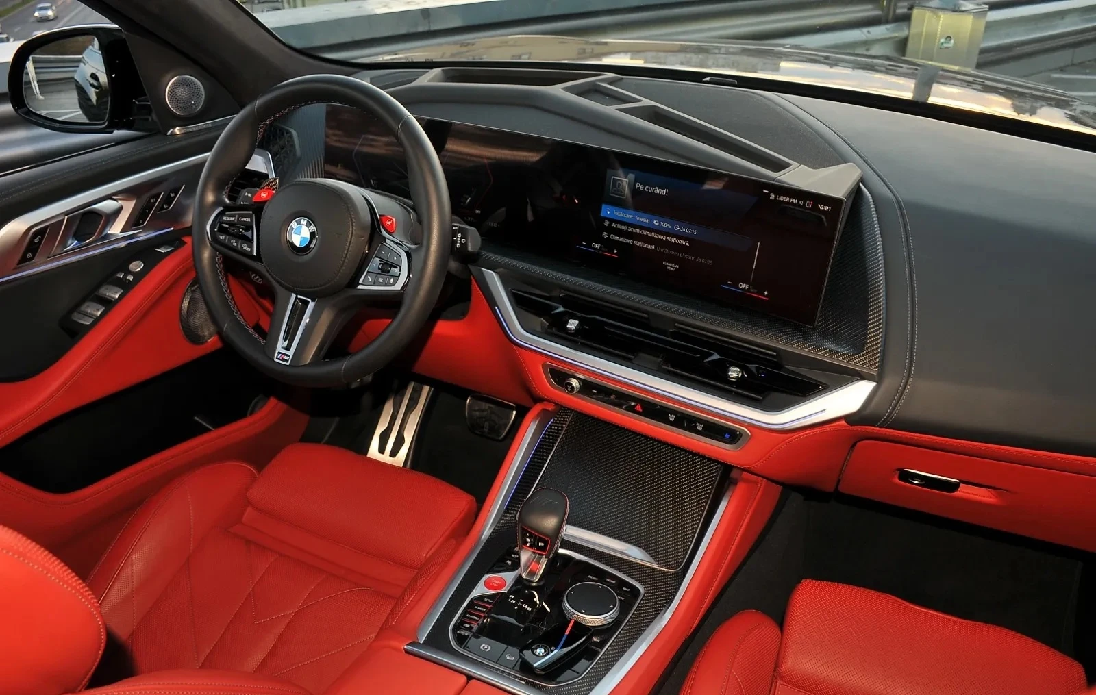 BMW XM 4.4 Twin Turbo xDrive - изображение 6