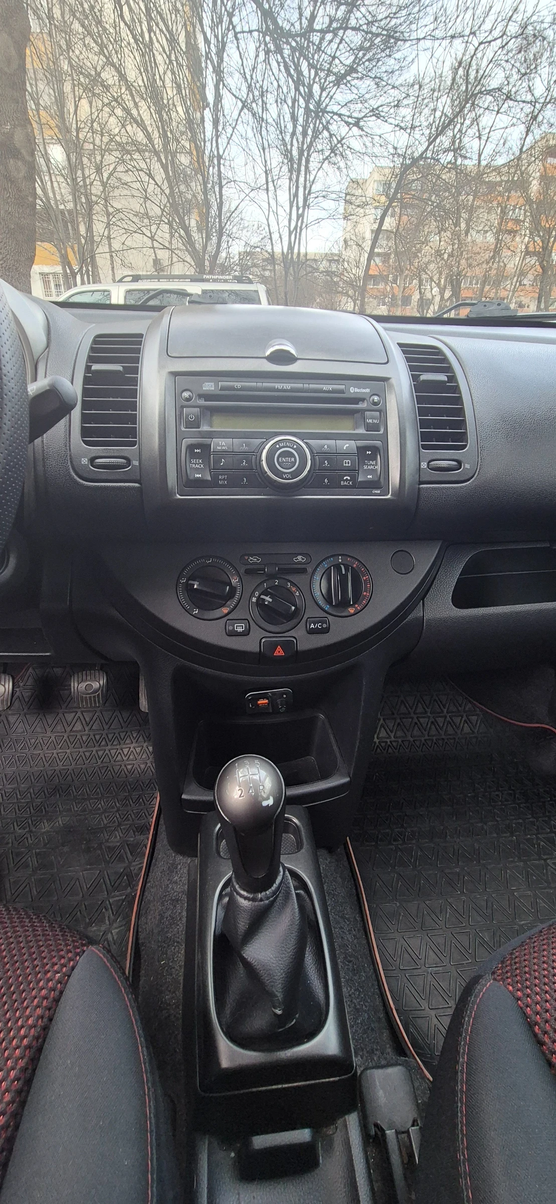 Nissan Note, снимка 8 - Автомобили и джипове - 53977838