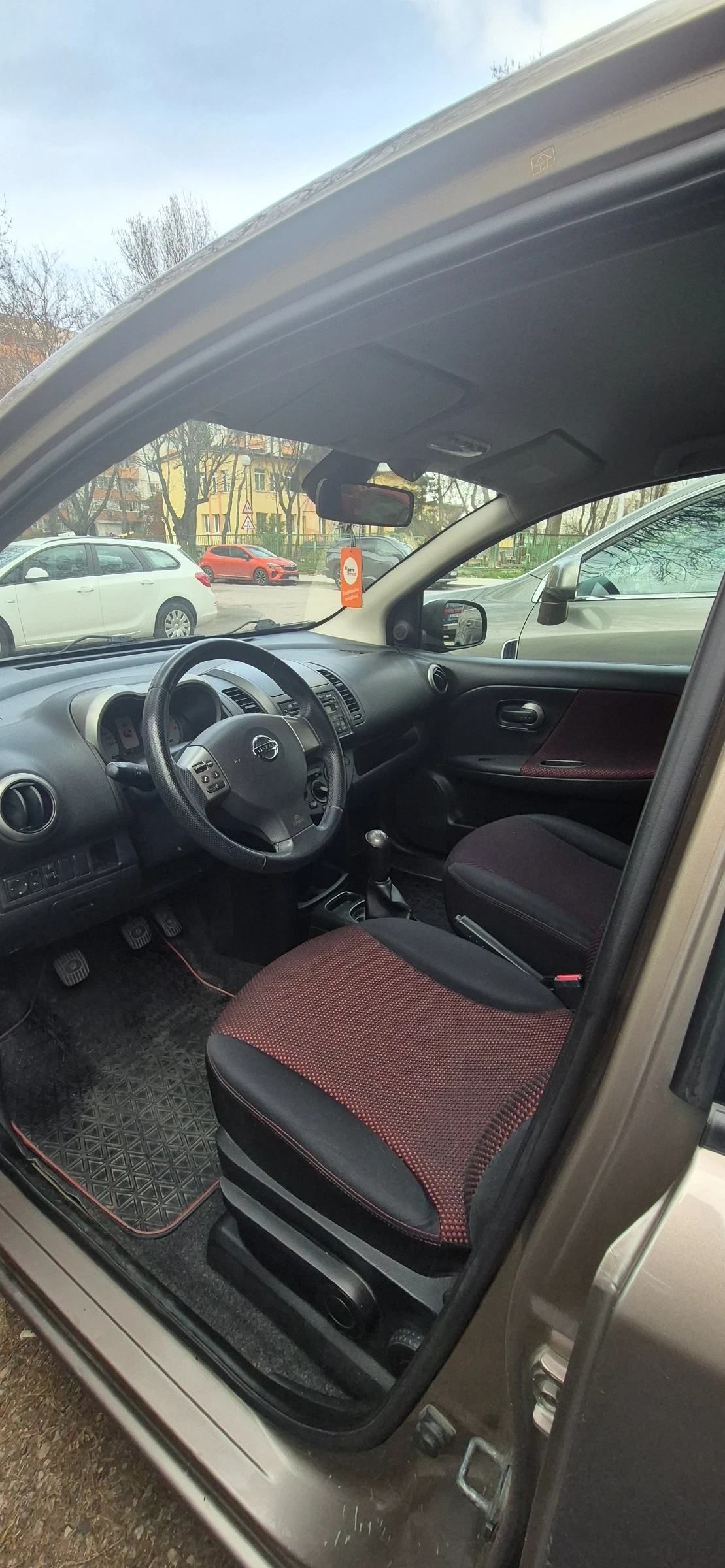 Nissan Note, снимка 7 - Автомобили и джипове - 53977838