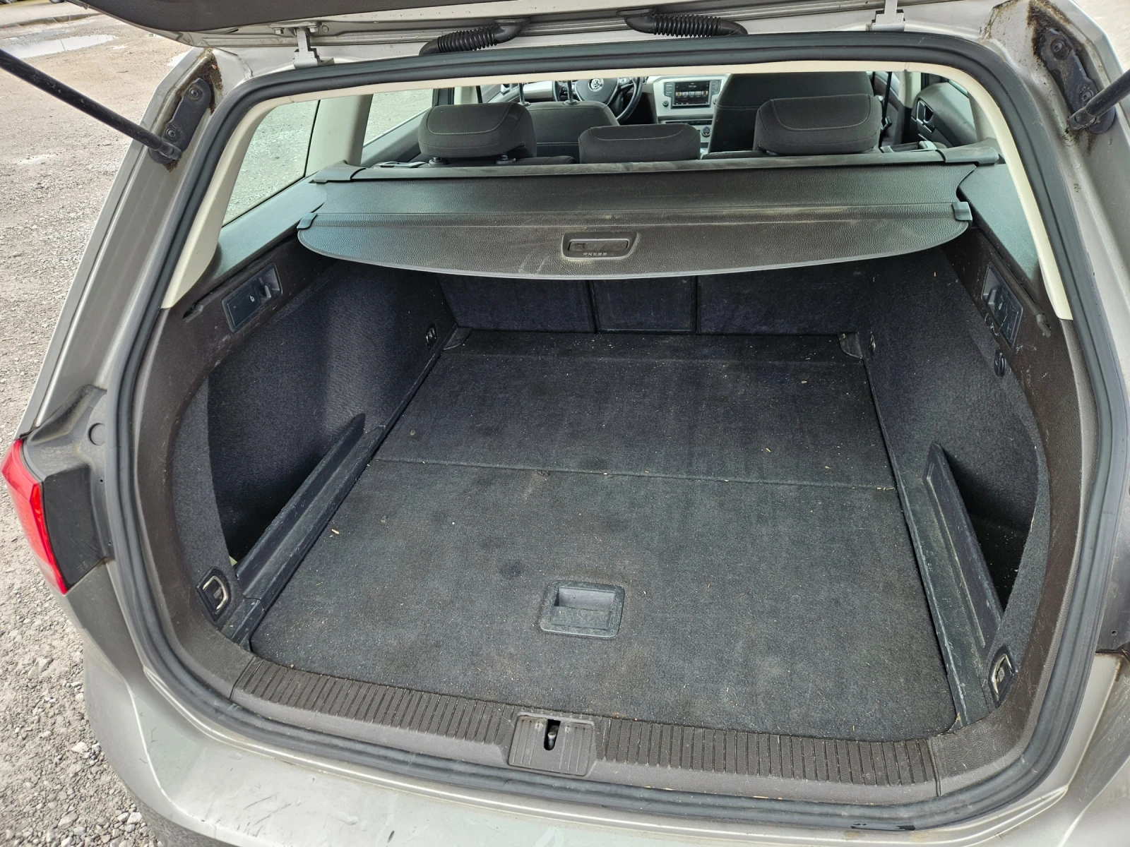 VW Passat 1.6dizel- 120ks -2015god-EURO6, снимка 9 - Автомобили и джипове - 54013724