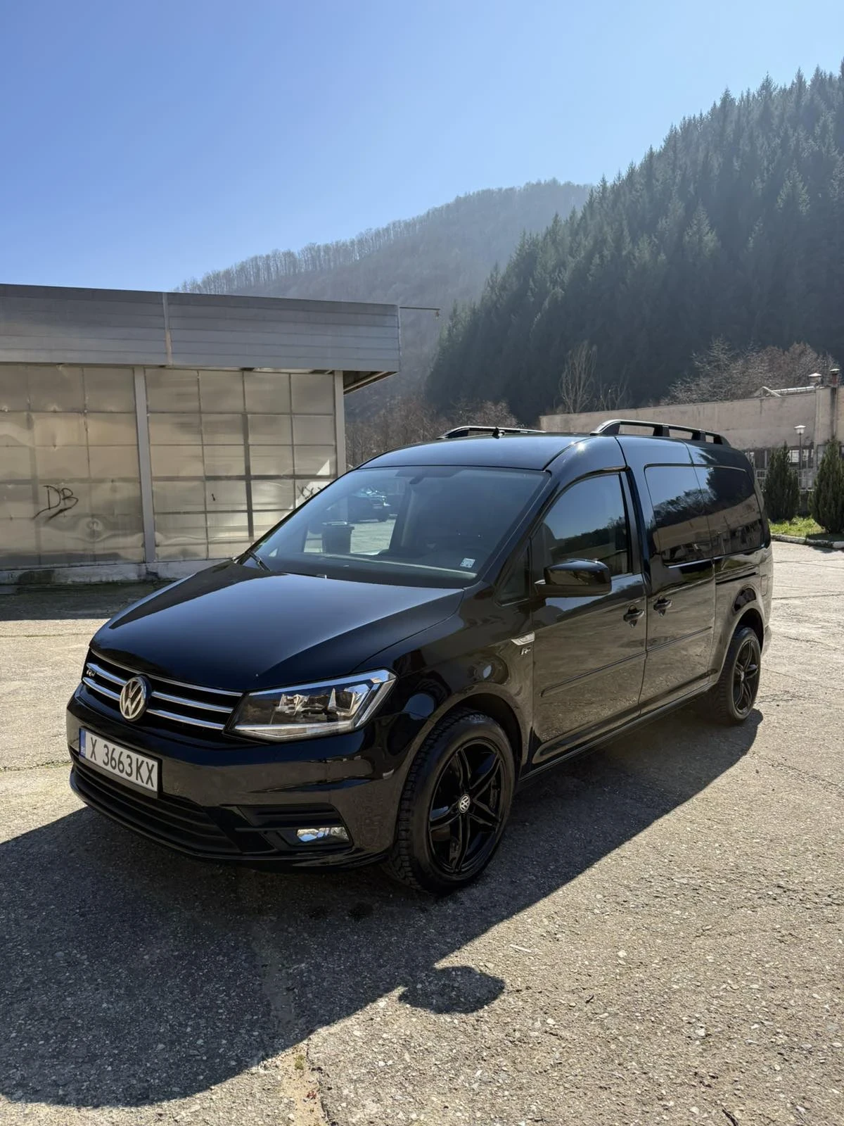 VW Caddy, снимка 4 - Автомобили и джипове - 54208712