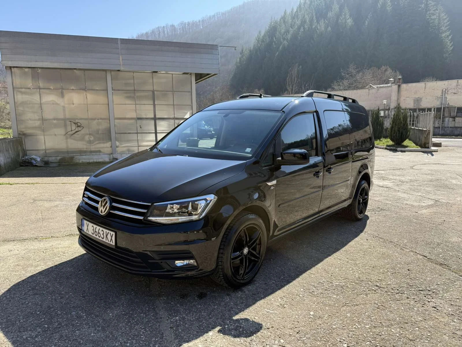 VW Caddy, снимка 2 - Автомобили и джипове - 54208712