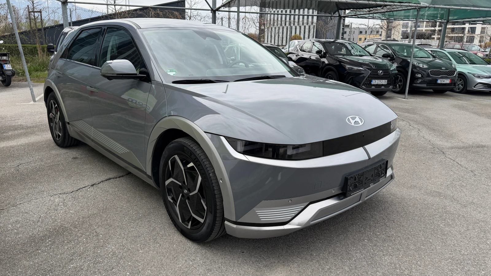 Hyundai Ioniq 5 Uniq 4x4, снимка 2 - Автомобили и джипове - 54230117