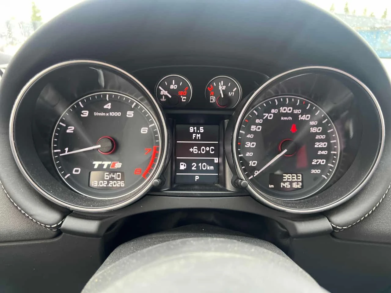 Audi Tt * S* 2.0T * ПОДГРЕВ* KEYLESS* , снимка 8 - Автомобили и джипове - 54386073