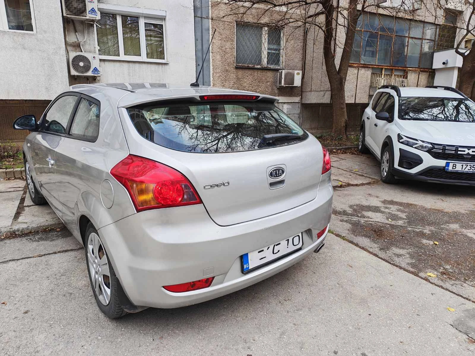 Kia Ceed, снимка 2 - Автомобили и джипове - 54392805