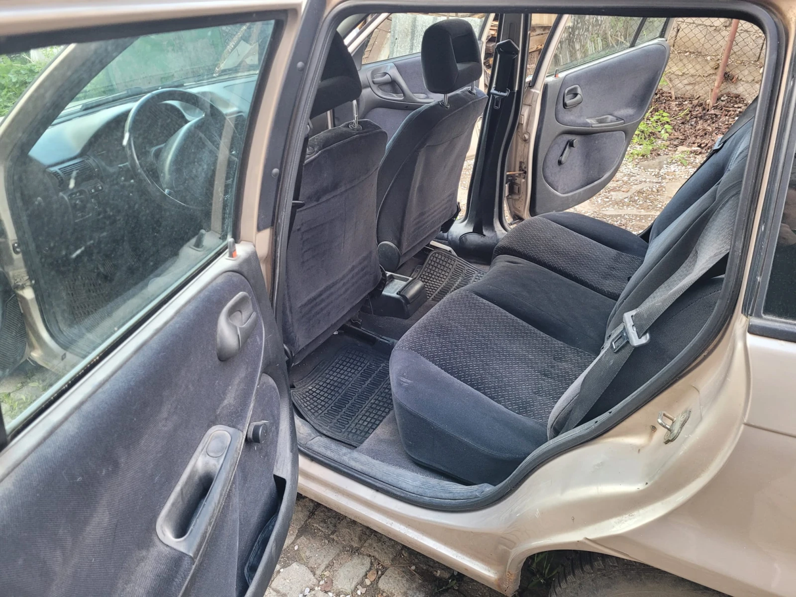 Opel Astra, снимка 6 - Автомобили и джипове - 54427999