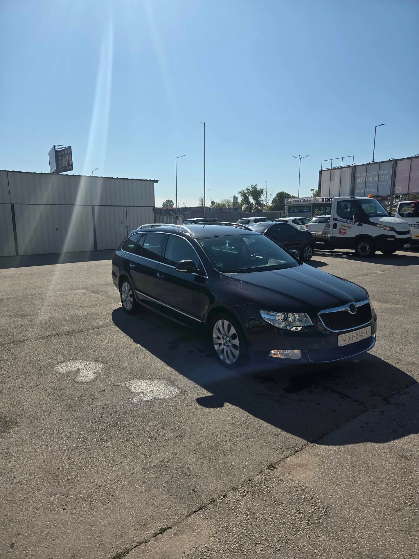Skoda Superb 2.0TDI 4x4, снимка 2 - Автомобили и джипове - 54527920