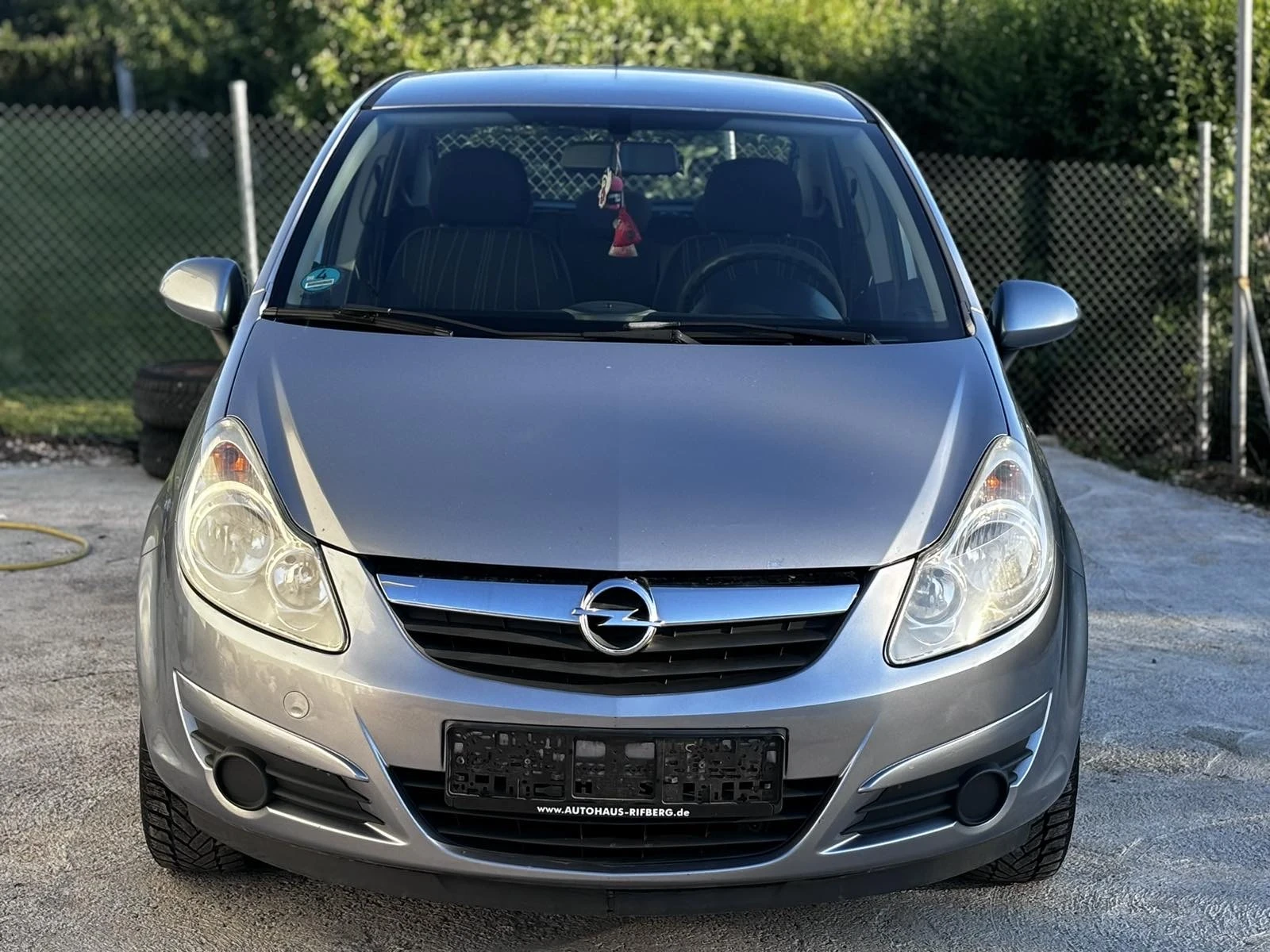 Opel Corsa D, снимка 2 - Автомобили и джипове - 54857446