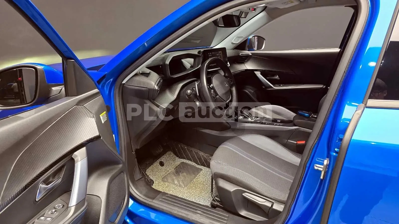 Peugeot 2008, снимка 10 - Автомобили и джипове - 55011409