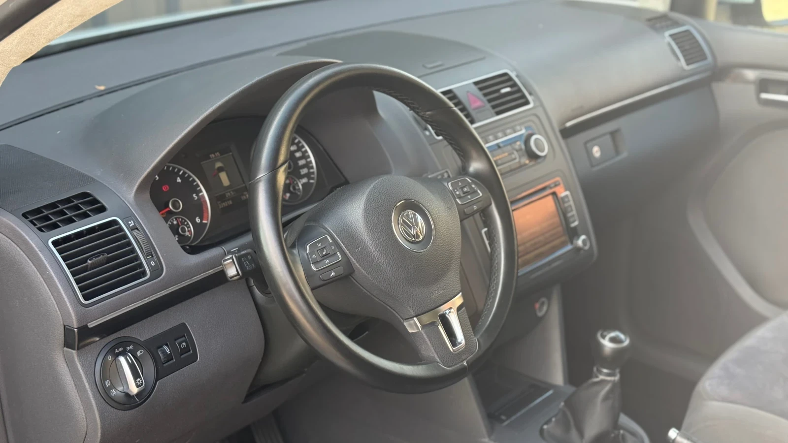 VW Touran HIGHLINE, снимка 7 - Автомобили и джипове - 55234981