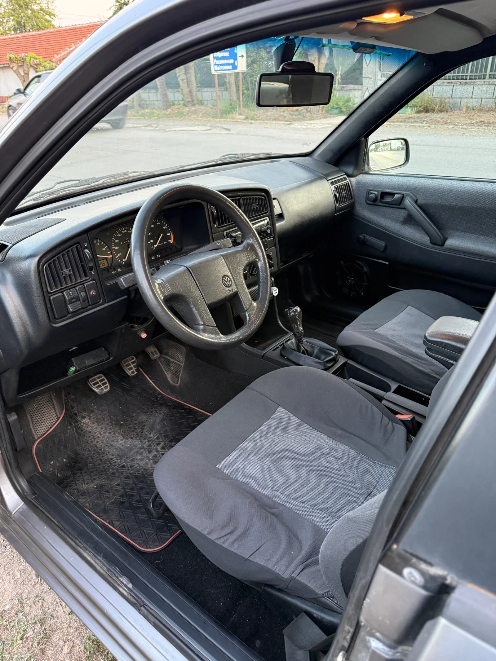 VW Passat 1.8 Моноинжекция Бензин/Газ, снимка 8 - Автомобили и джипове - 55436182