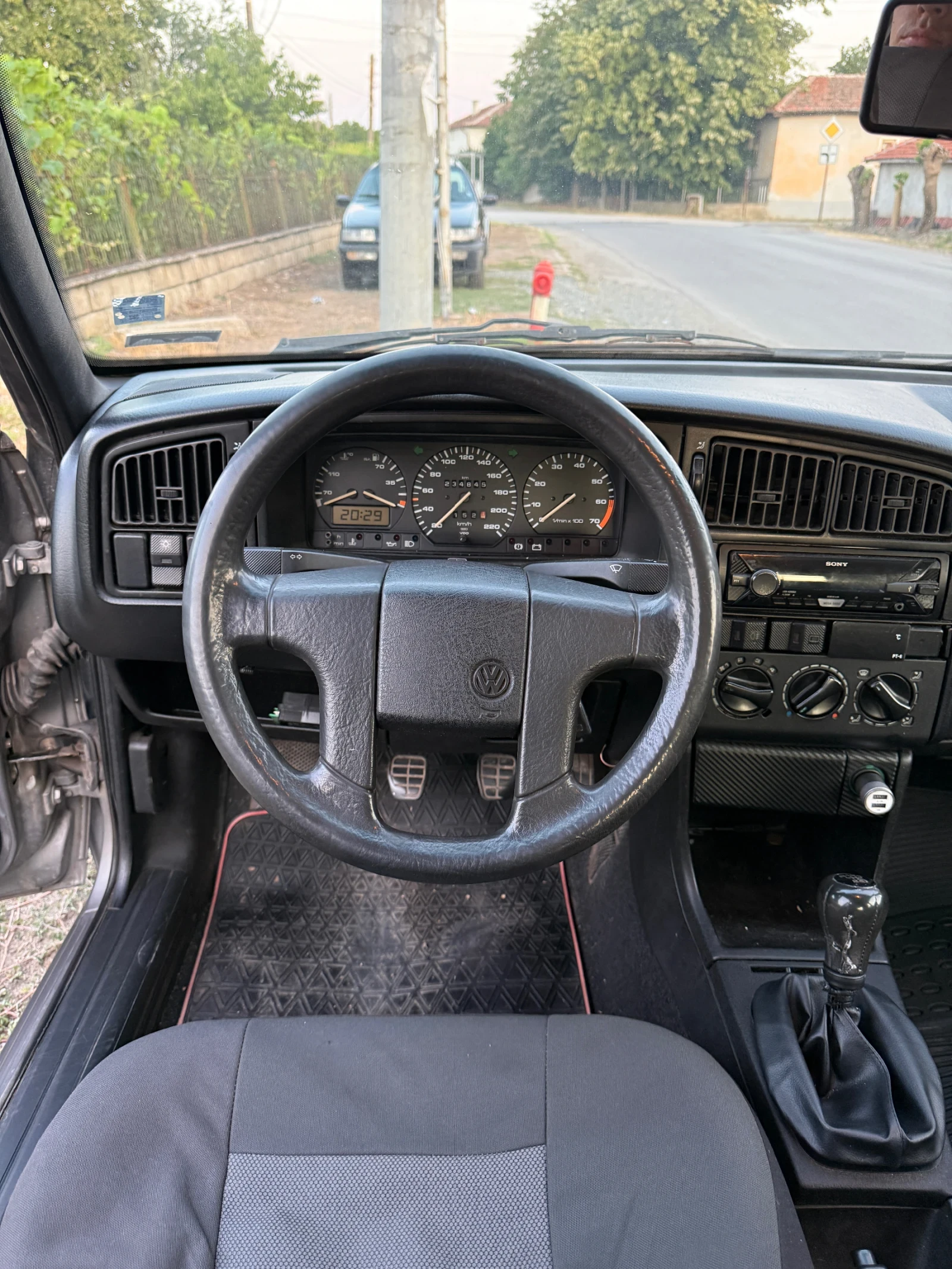 VW Passat 1.8 Моноинжекция Бензин/Газ, снимка 9 - Автомобили и джипове - 55436182