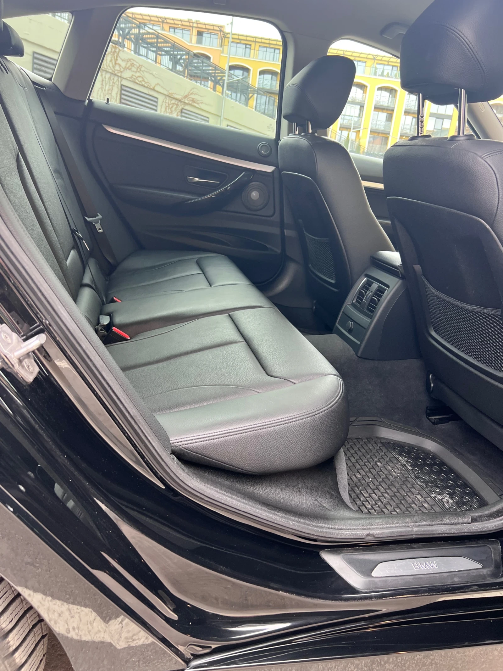 BMW 3gt 320D GT Luxury Line, снимка 9 - Автомобили и джипове - 55806648