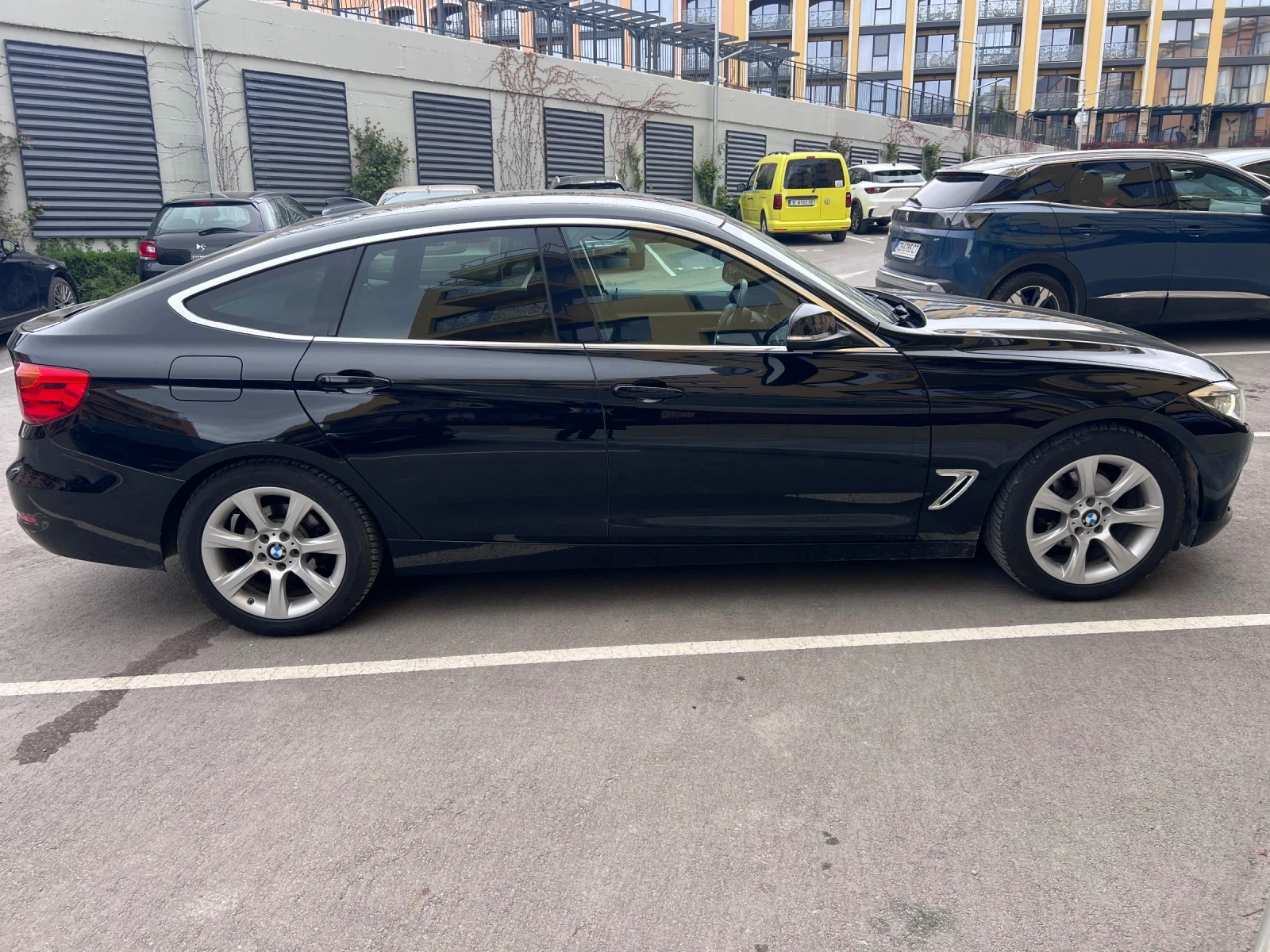 BMW 3gt 320D GT Luxury Line, снимка 13 - Автомобили и джипове - 55806648