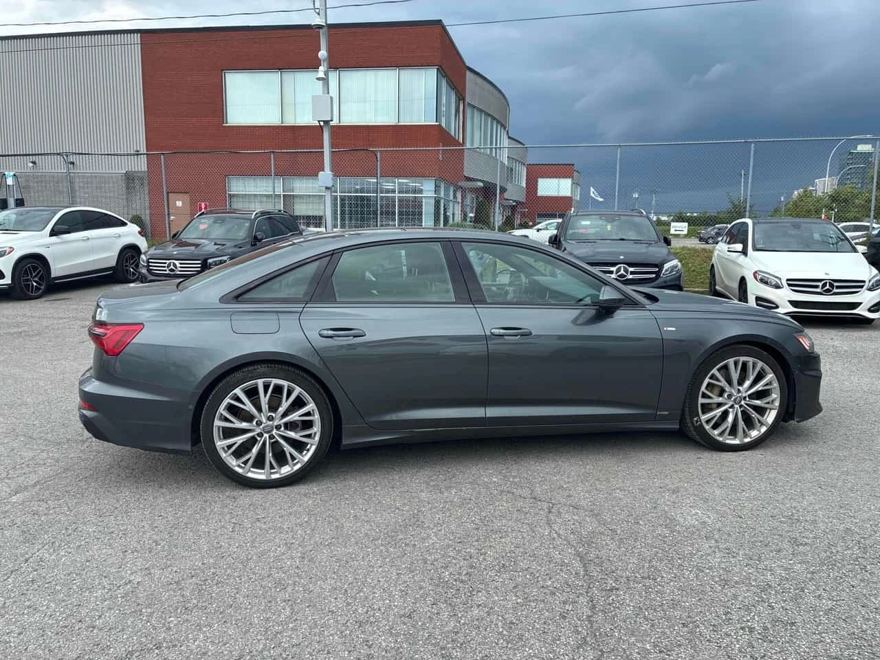 Audi A6 Technik S-LINE BLACK OPTIC B/O 360  CARFAX, снимка 3 - Автомобили и джипове - 55875334