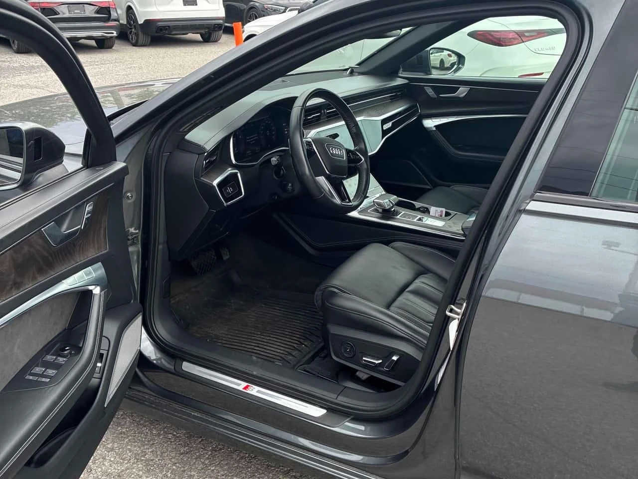 Audi A6 Technik S-LINE BLACK OPTIC B/O 360  CARFAX, снимка 5 - Автомобили и джипове - 55875334
