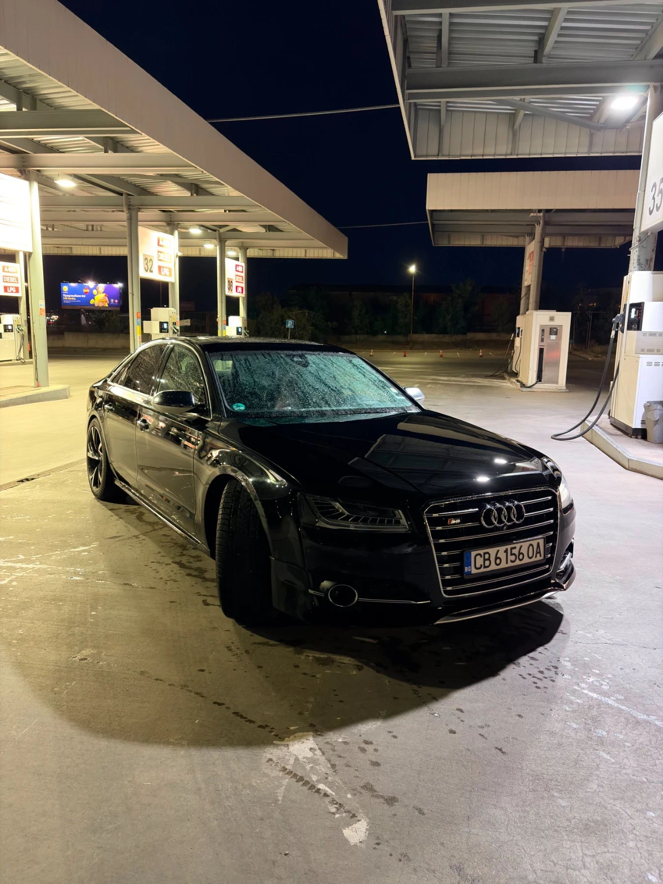 Audi S8 4.0TFSI, снимка 2 - Автомобили и джипове - 55885214