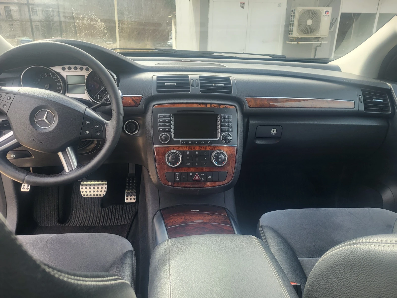 Mercedes-Benz R 320 320, снимка 11 - Автомобили и джипове - 56358340