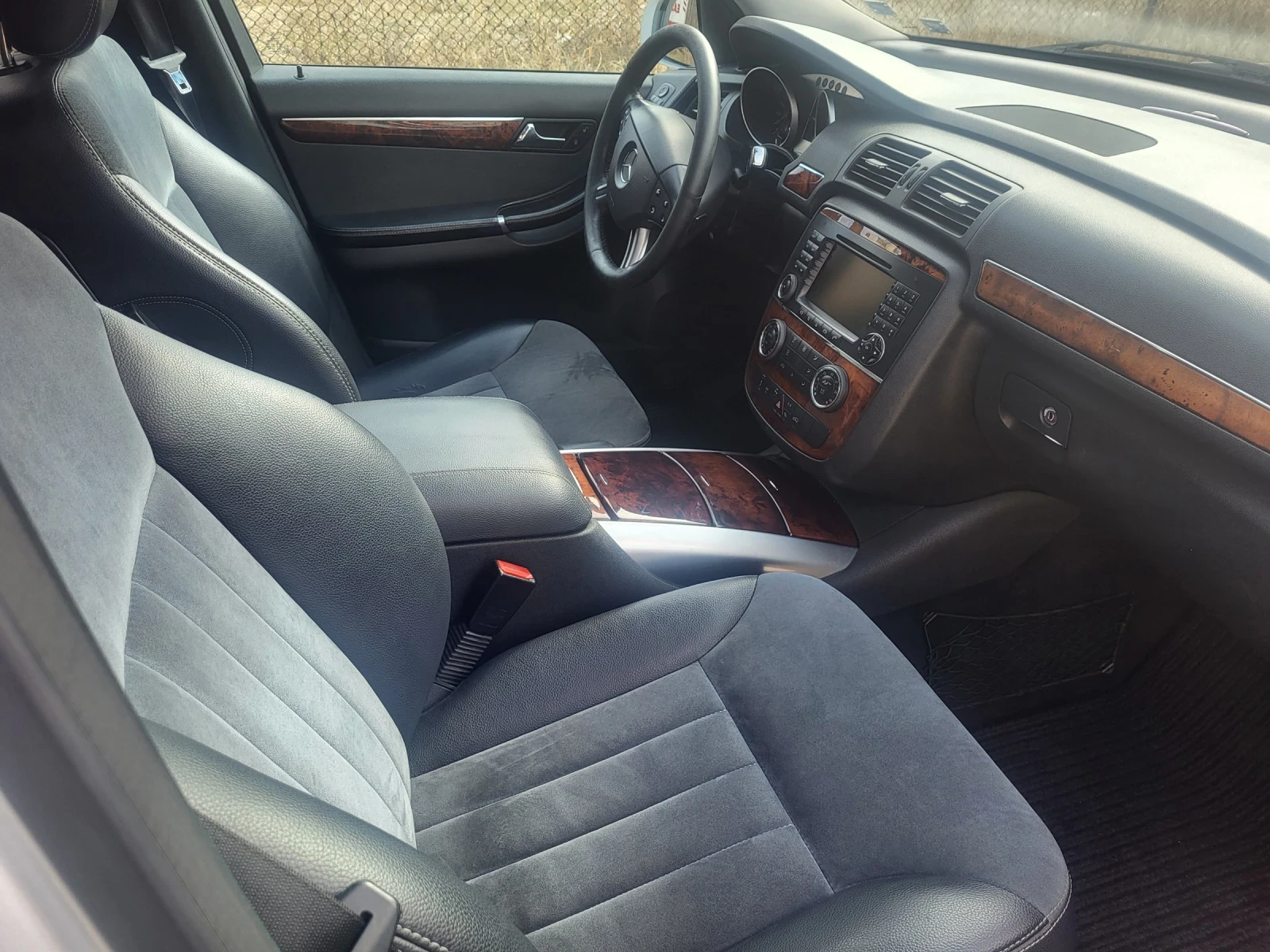 Mercedes-Benz R 320 320, снимка 7 - Автомобили и джипове - 56358340