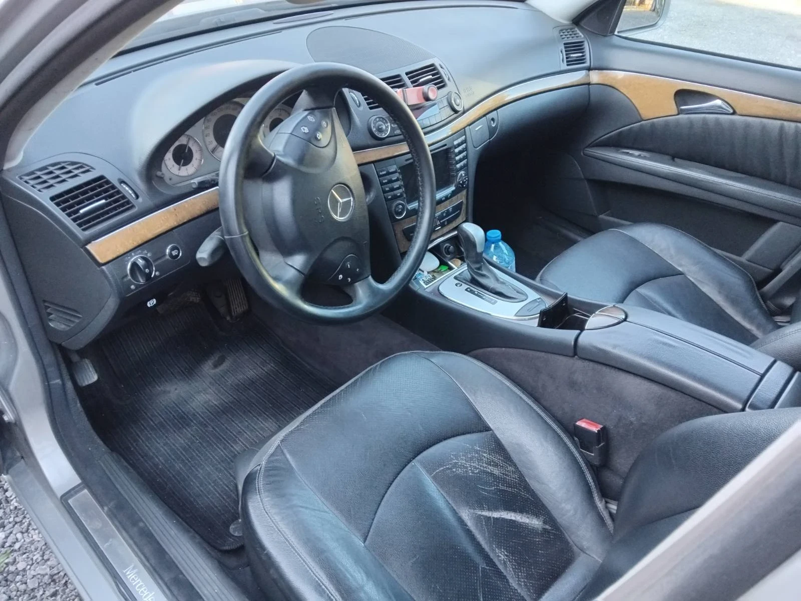 Mercedes-Benz E 320, снимка 6 - Автомобили и джипове - 56429141