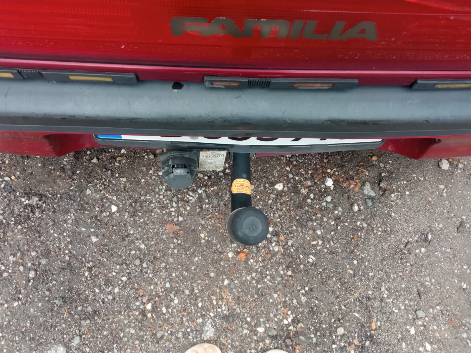 Mazda 323 BG, снимка 4 - Автомобили и джипове - 56466452